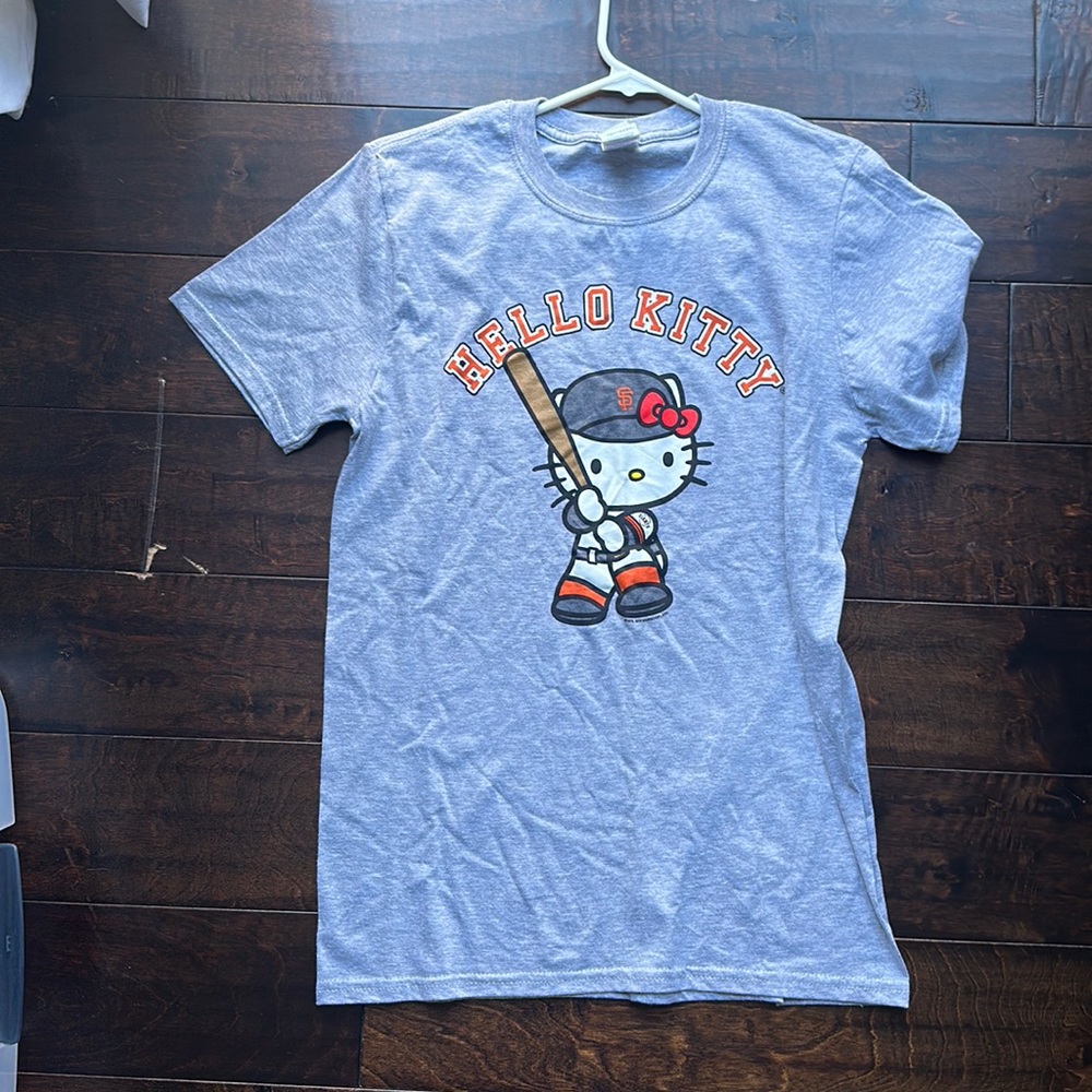Hello Kitty San Francisco Giants tshirt